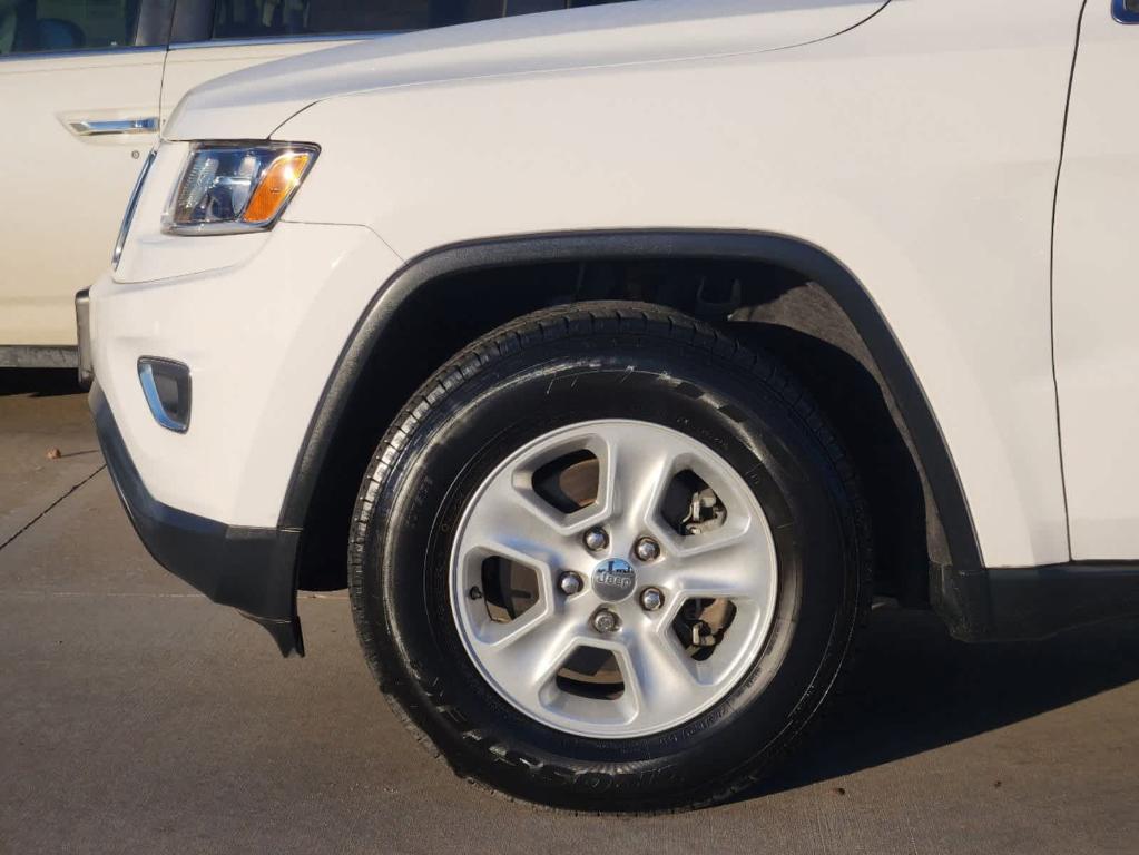 used 2015 Jeep Grand Cherokee car, priced at $12,693