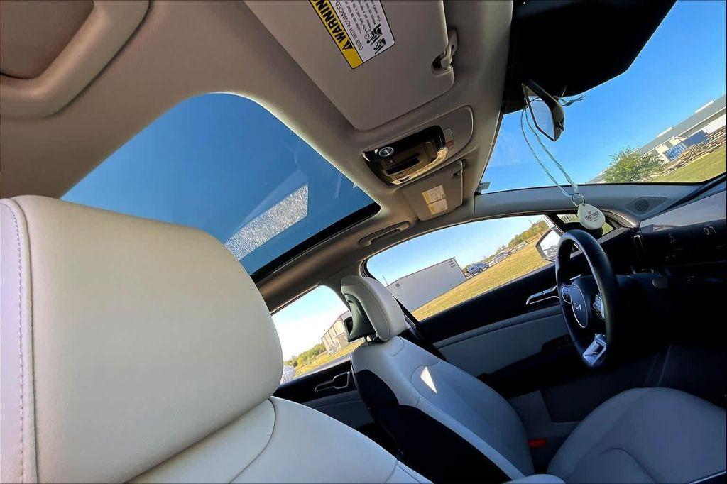 used 2025 Kia Sportage car, priced at $29,692