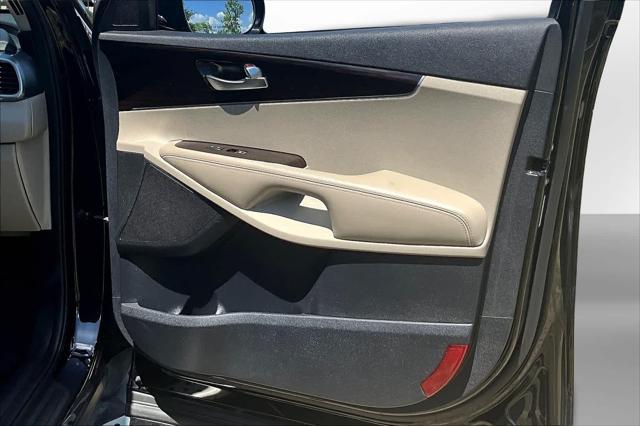 used 2020 Kia Sorento car, priced at $12,595