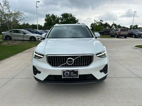 new 2024 Volvo XC40 car, priced at $48,975