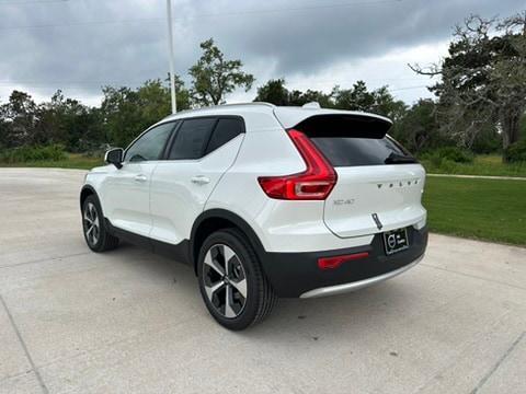 new 2024 Volvo XC40 car, priced at $48,975