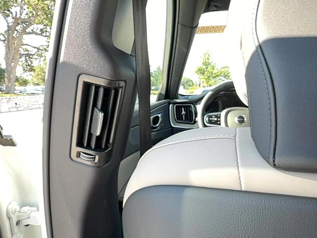 new 2026 Volvo XC60 car, priced at $60,030