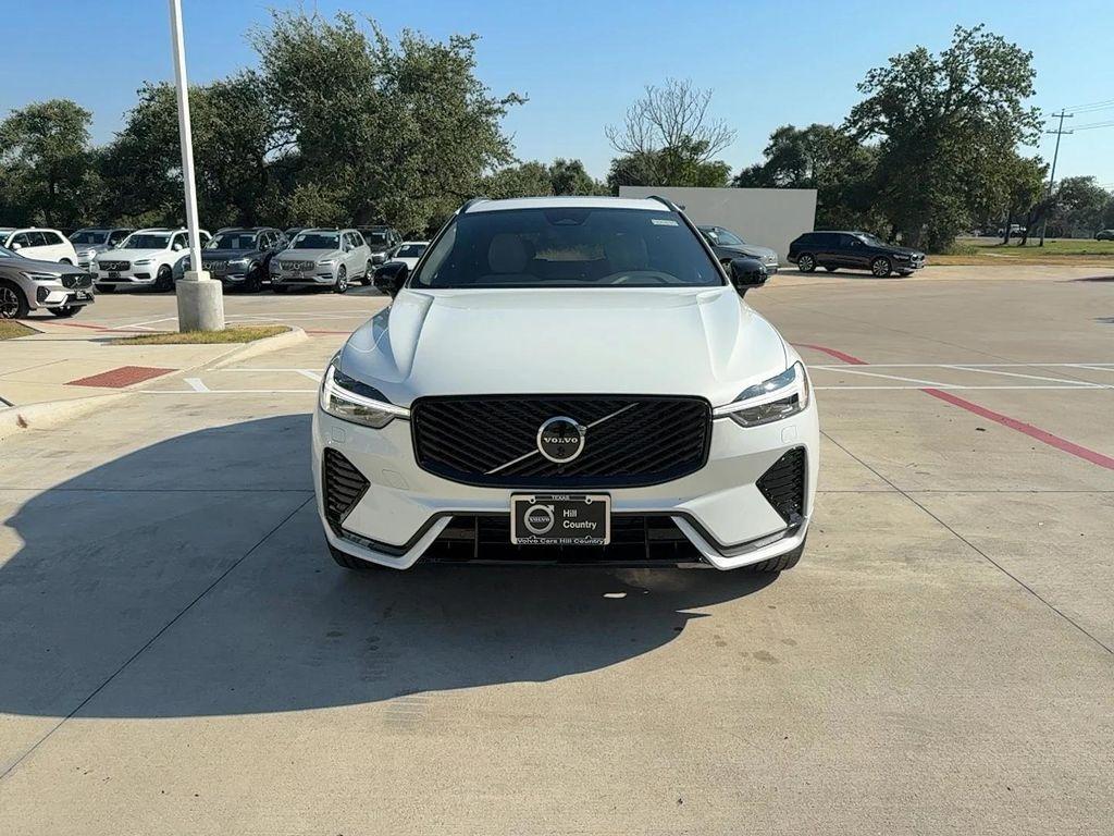 new 2026 Volvo XC60 car, priced at $60,030