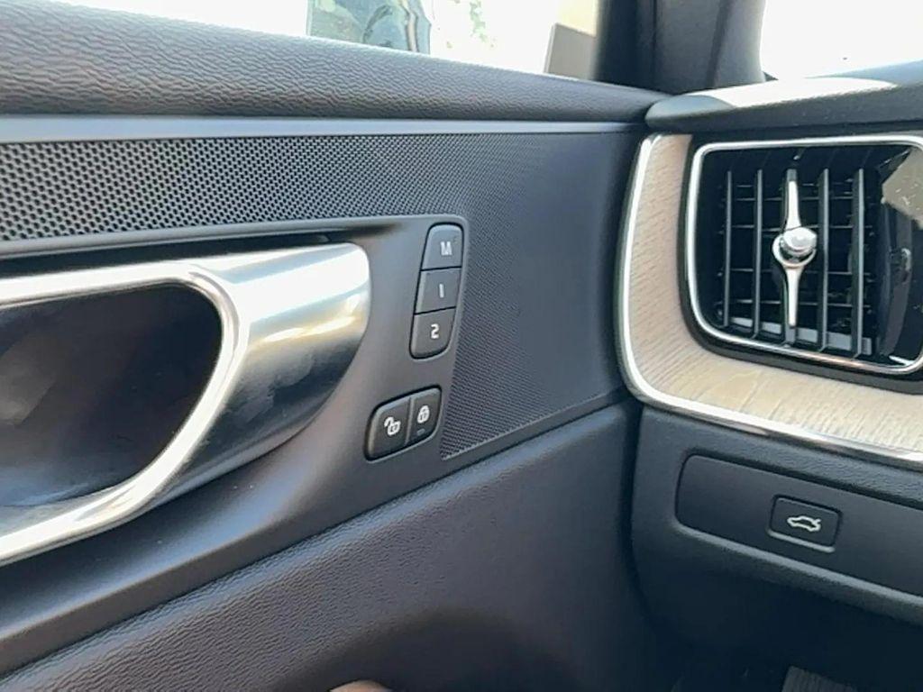 new 2026 Volvo XC60 car, priced at $60,030