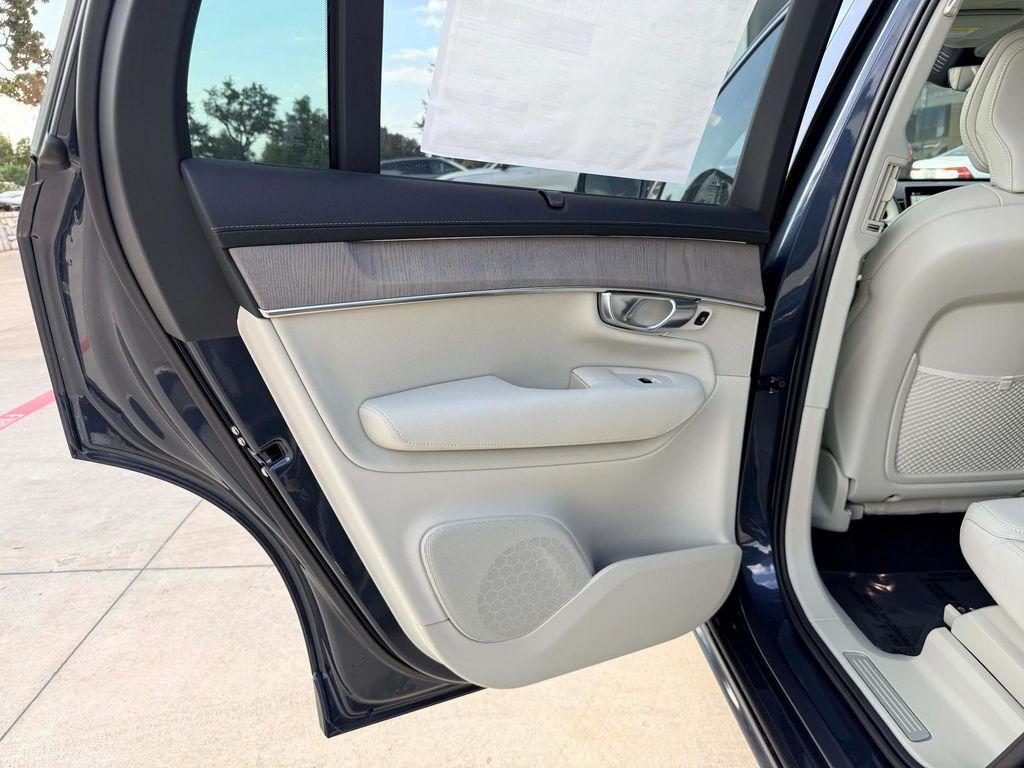new 2026 Volvo XC90 car, priced at $75,155