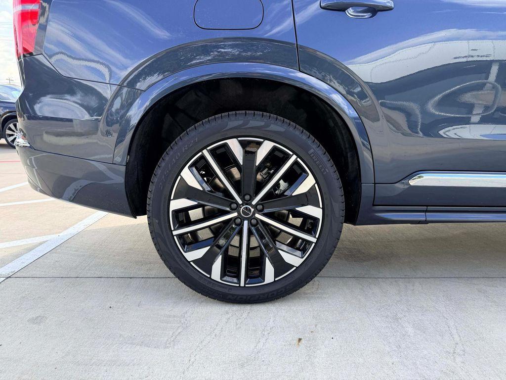 new 2026 Volvo XC90 car, priced at $75,155