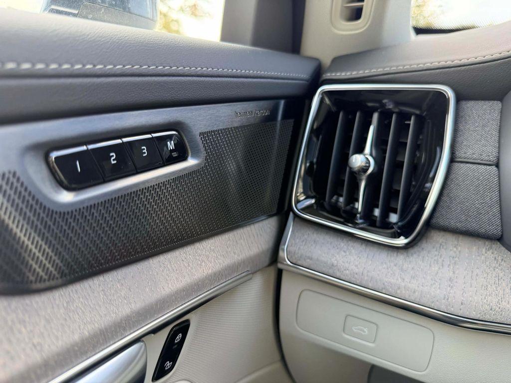 new 2026 Volvo XC90 car, priced at $75,155