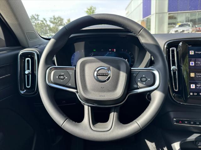 new 2025 Volvo XC40 car, priced at $51,015