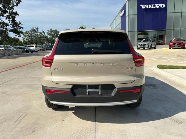 new 2025 Volvo XC40 car, priced at $51,015