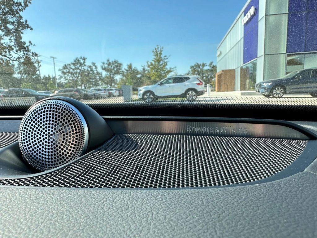 new 2025 Volvo XC90 car, priced at $88,440