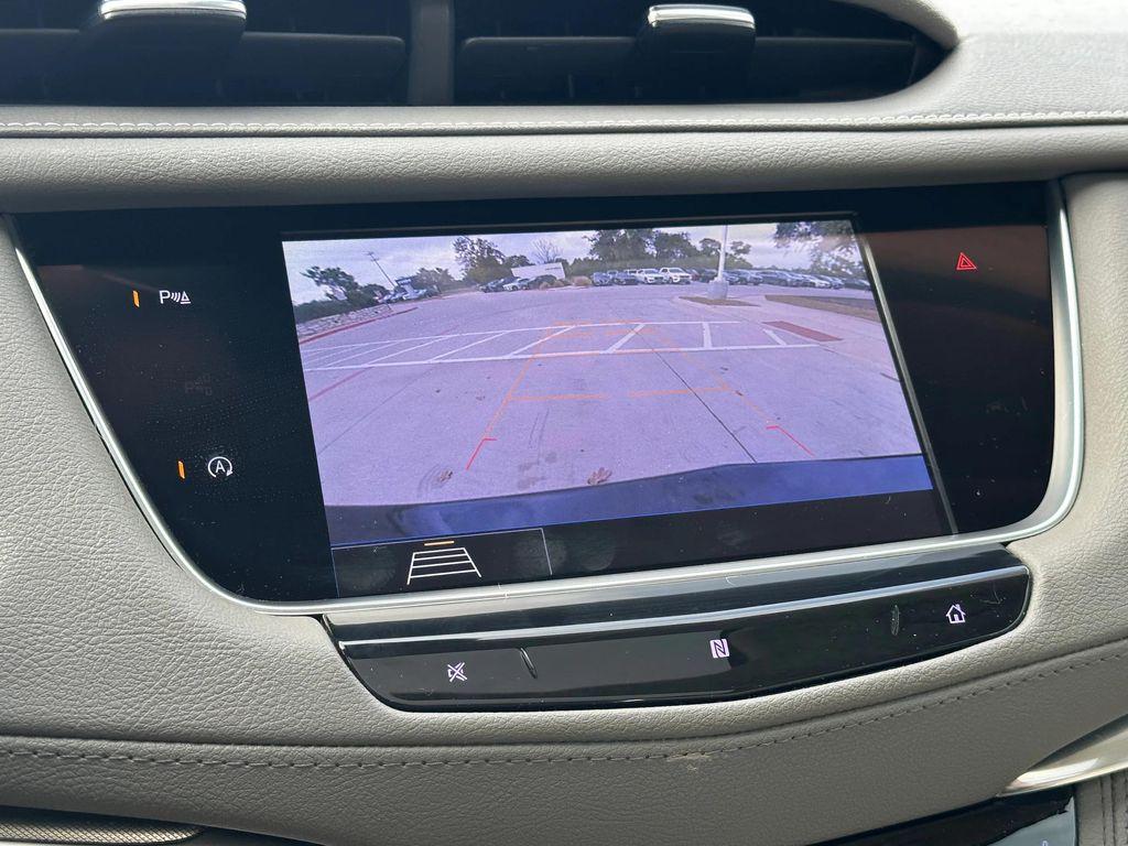 used 2020 Cadillac XT5 car, priced at $24,999