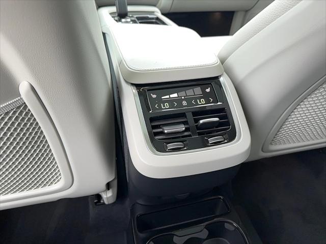 new 2025 Volvo XC90 car, priced at $68,225