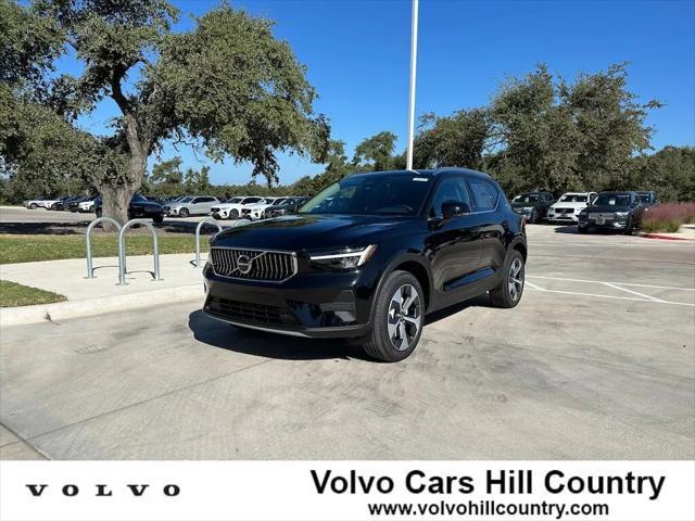 new 2025 Volvo XC40 car, priced at $45,465