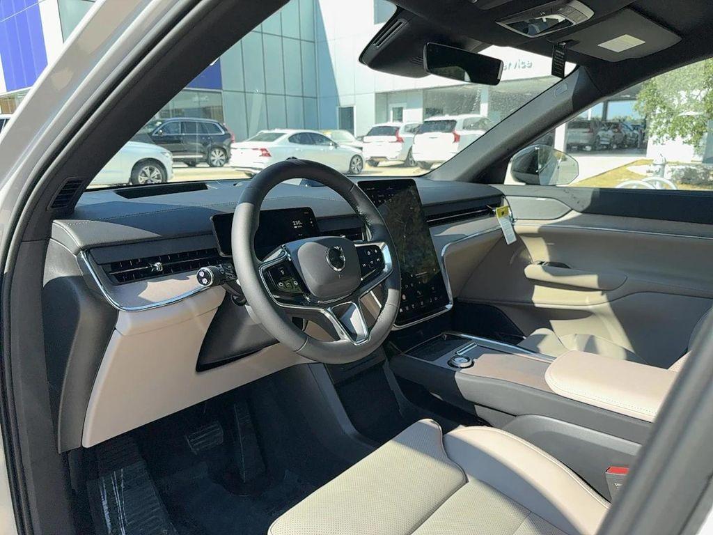 new 2025 Volvo EX90 car, priced at $91,490