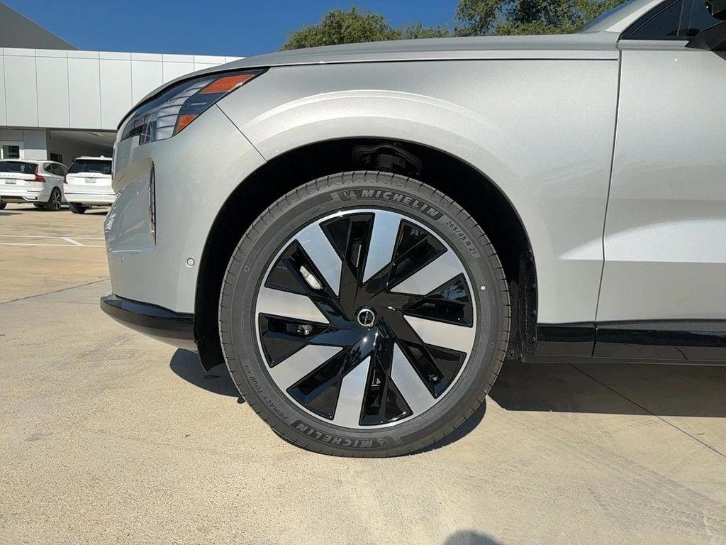 new 2025 Volvo EX90 car, priced at $91,490