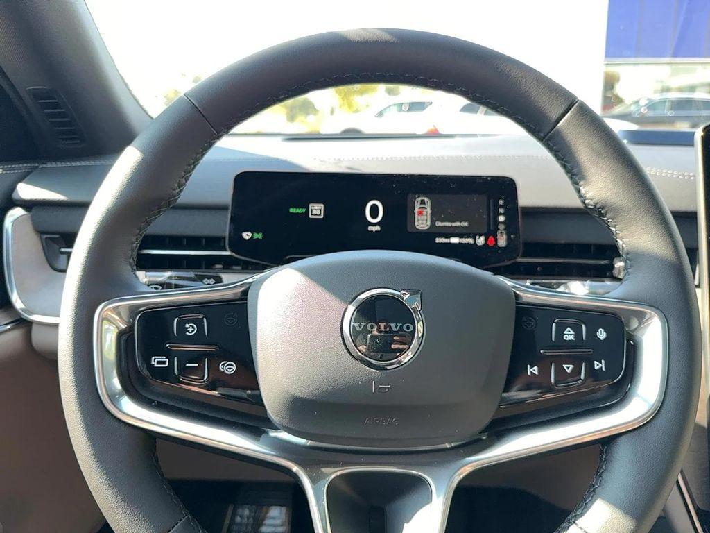 new 2025 Volvo EX90 car, priced at $91,490