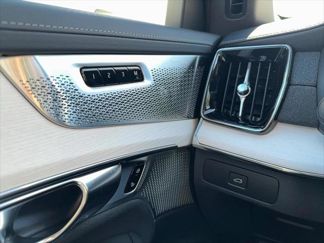 new 2025 Volvo XC90 car, priced at $79,135