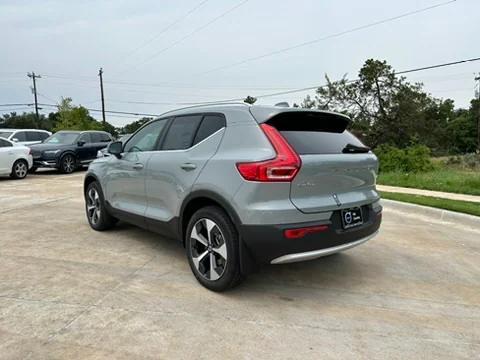 new 2024 Volvo XC40 car, priced at $46,290