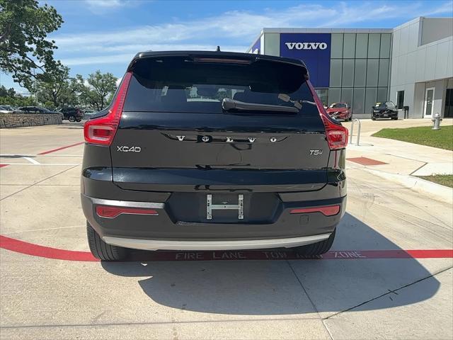 used 2022 Volvo XC40 car, priced at $31,900