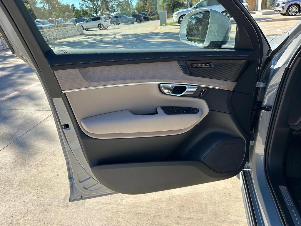 new 2026 Volvo XC90 car, priced at $71,825