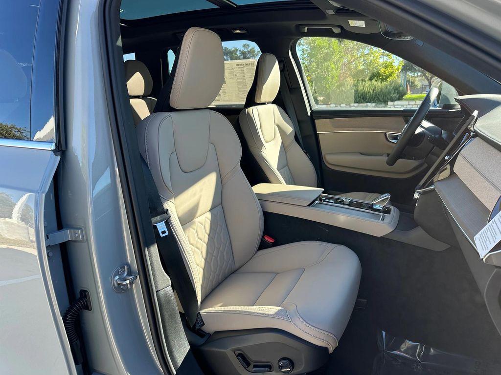 new 2026 Volvo XC90 car, priced at $71,825