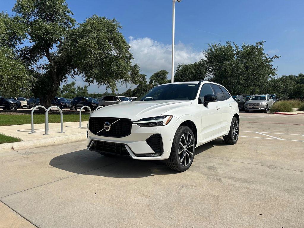 new 2025 Volvo XC60 car, priced at $54,545