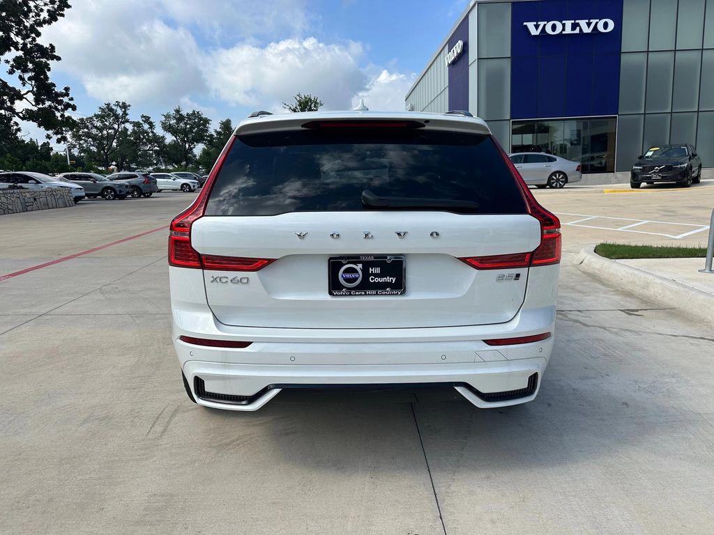 new 2025 Volvo XC60 car, priced at $54,545