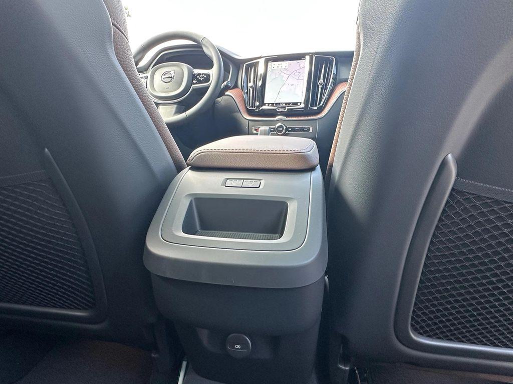new 2025 Volvo XC60 car, priced at $54,545
