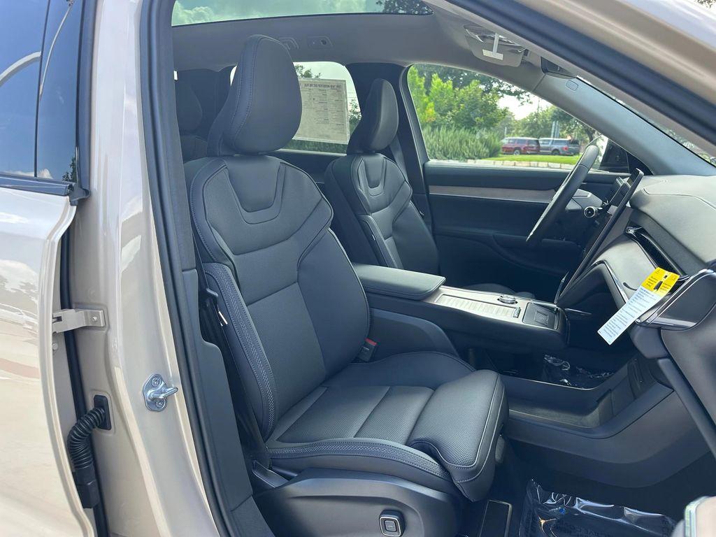 new 2025 Volvo EX90 car, priced at $88,955