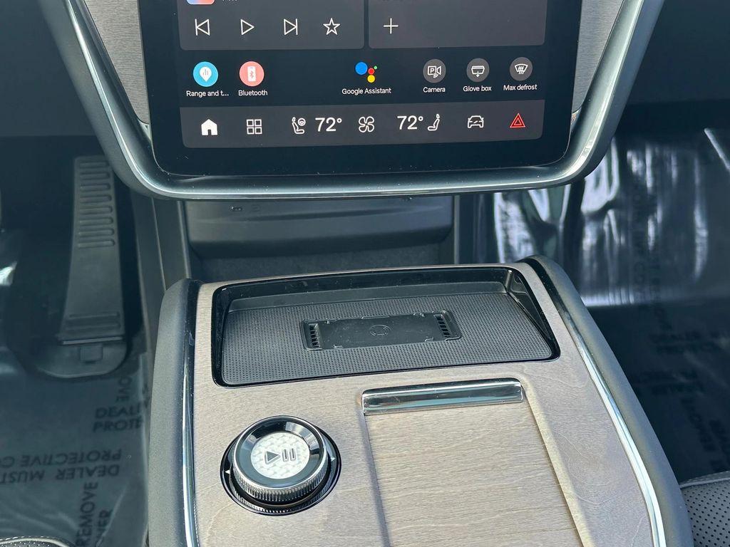 new 2025 Volvo EX90 car, priced at $88,955