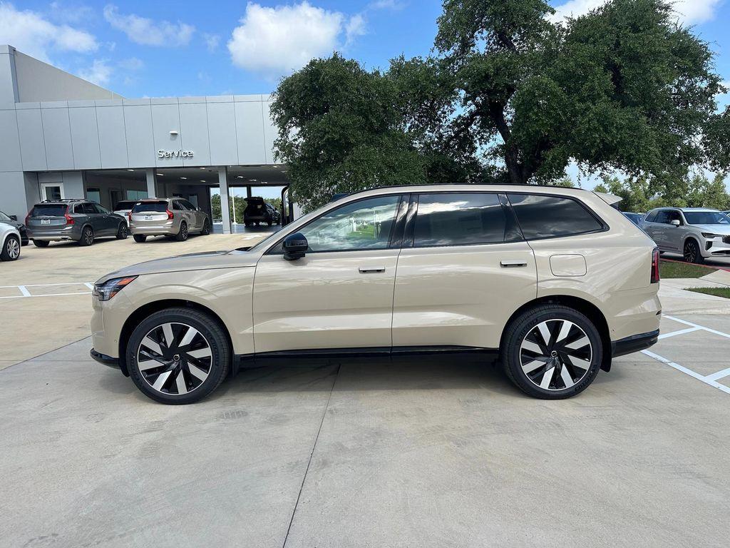 new 2025 Volvo EX90 car, priced at $88,955