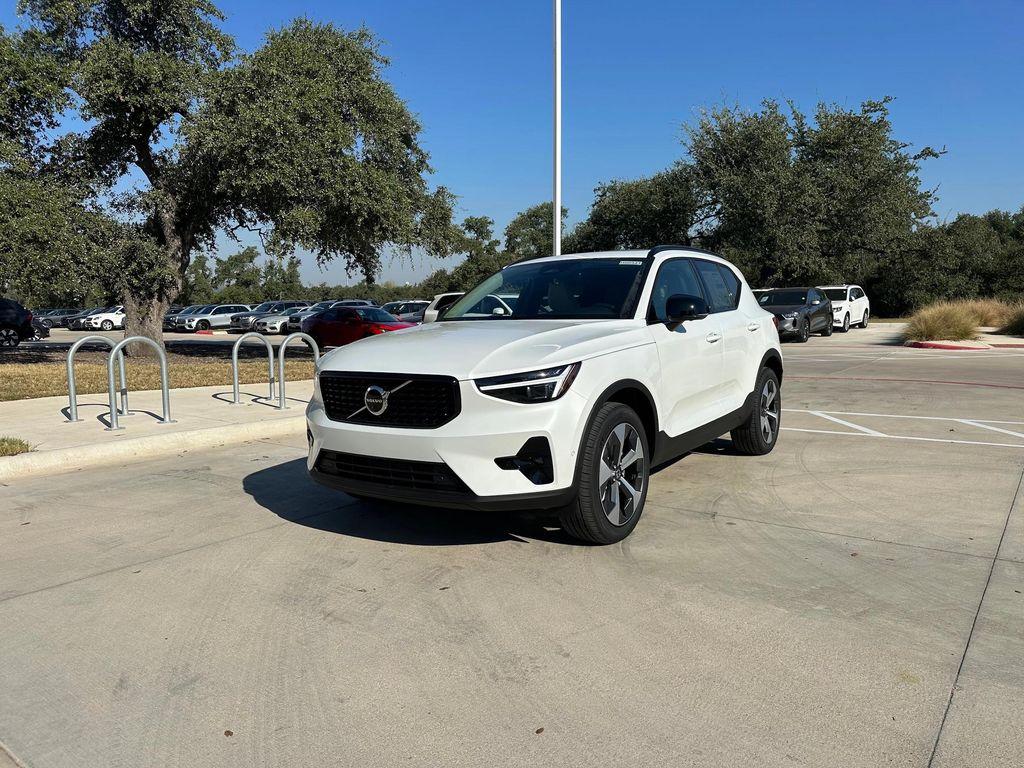 new 2026 Volvo XC40 car, priced at $50,150