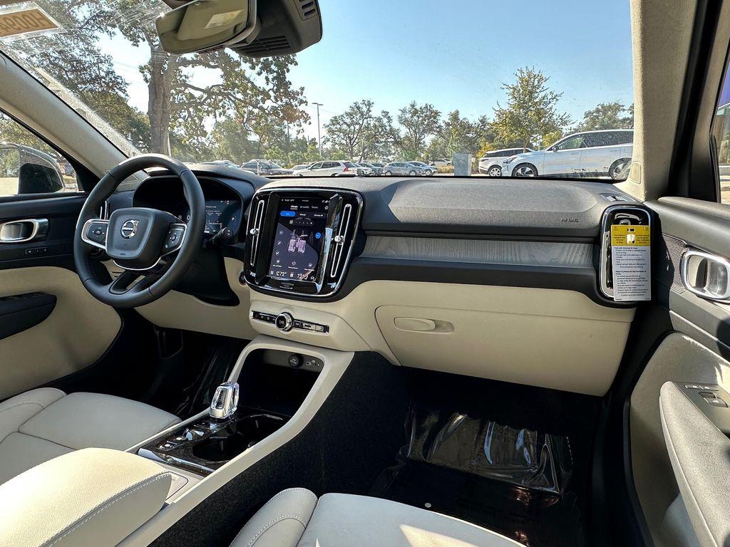 new 2026 Volvo XC40 car, priced at $50,150