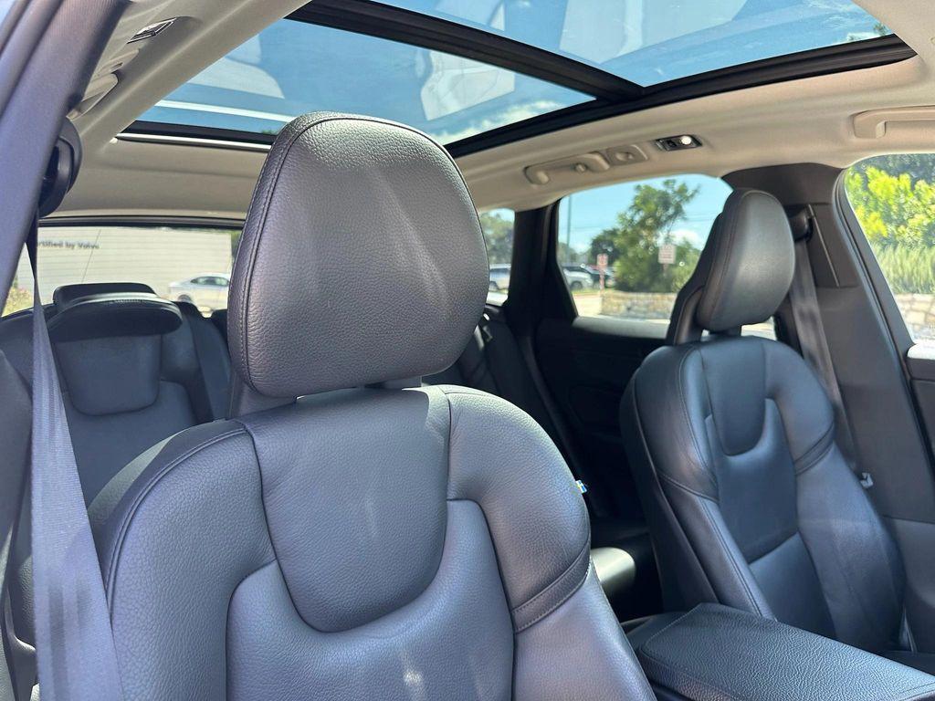 used 2018 Volvo XC60 Recharge Plug-In Hybrid car, priced at $31,700