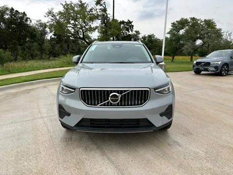 new 2024 Volvo XC40 car, priced at $46,075