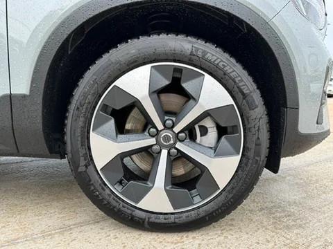 new 2024 Volvo XC40 car, priced at $46,075