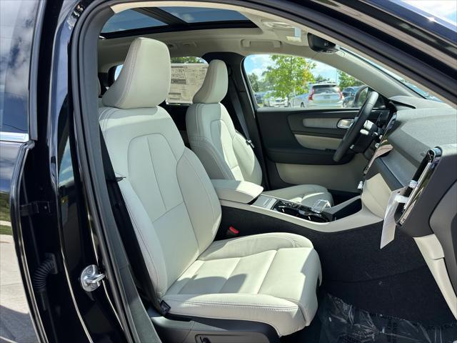 new 2025 Volvo XC40 car, priced at $50,815