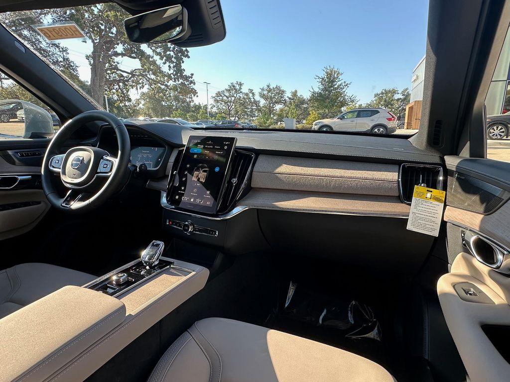 new 2026 Volvo XC90 car, priced at $71,825