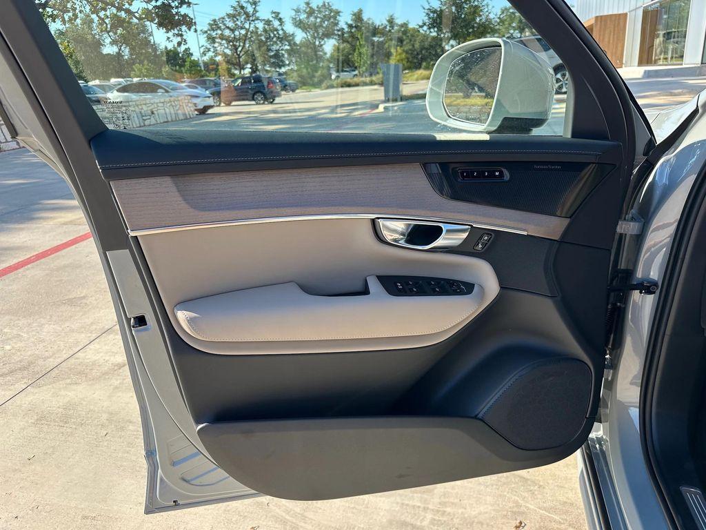 new 2026 Volvo XC90 car, priced at $71,825