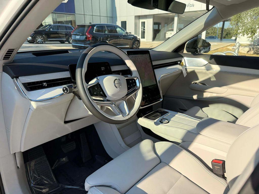 new 2025 Volvo EX90 car, priced at $95,875