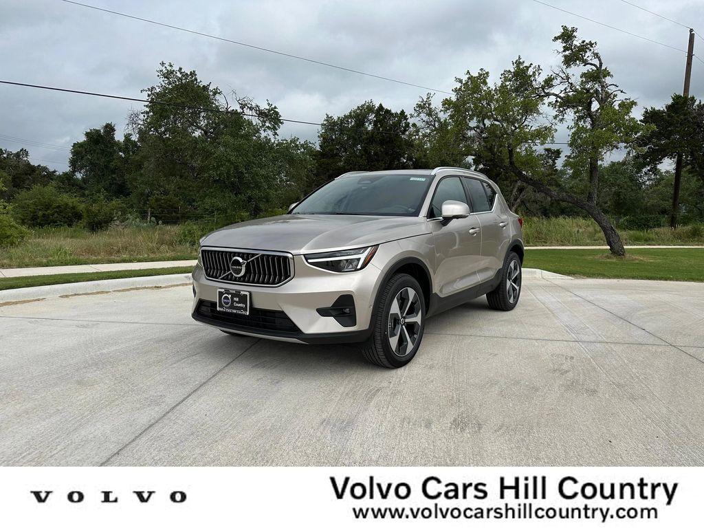 used 2024 Volvo XC40 car, priced at $37,495