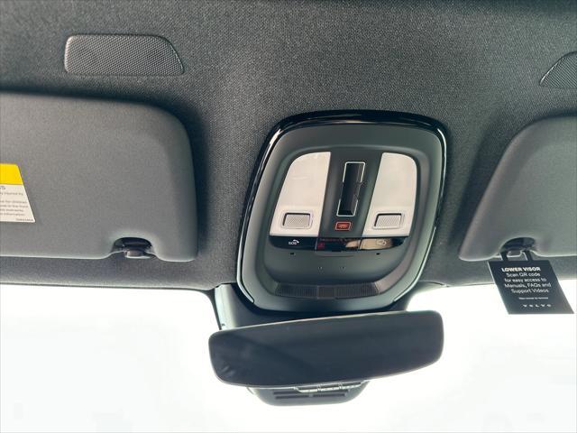 new 2024 Volvo XC40 car, priced at $46,995