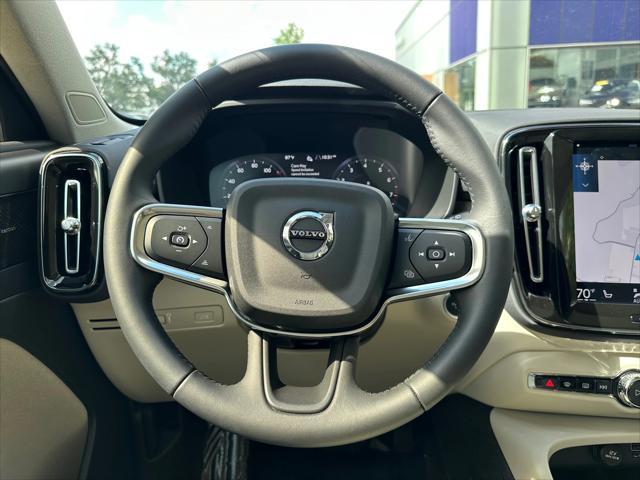 used 2021 Volvo XC40 car, priced at $29,800