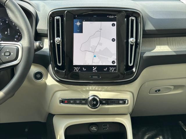 used 2021 Volvo XC40 car, priced at $29,800