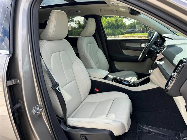 used 2021 Volvo XC40 car, priced at $29,800