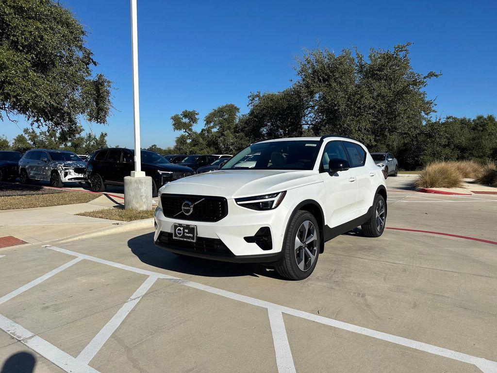 new 2026 Volvo XC40 car, priced at $51,380