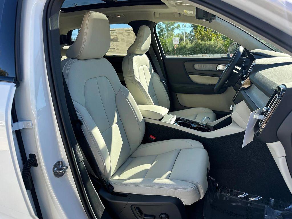 new 2026 Volvo XC40 car, priced at $51,380