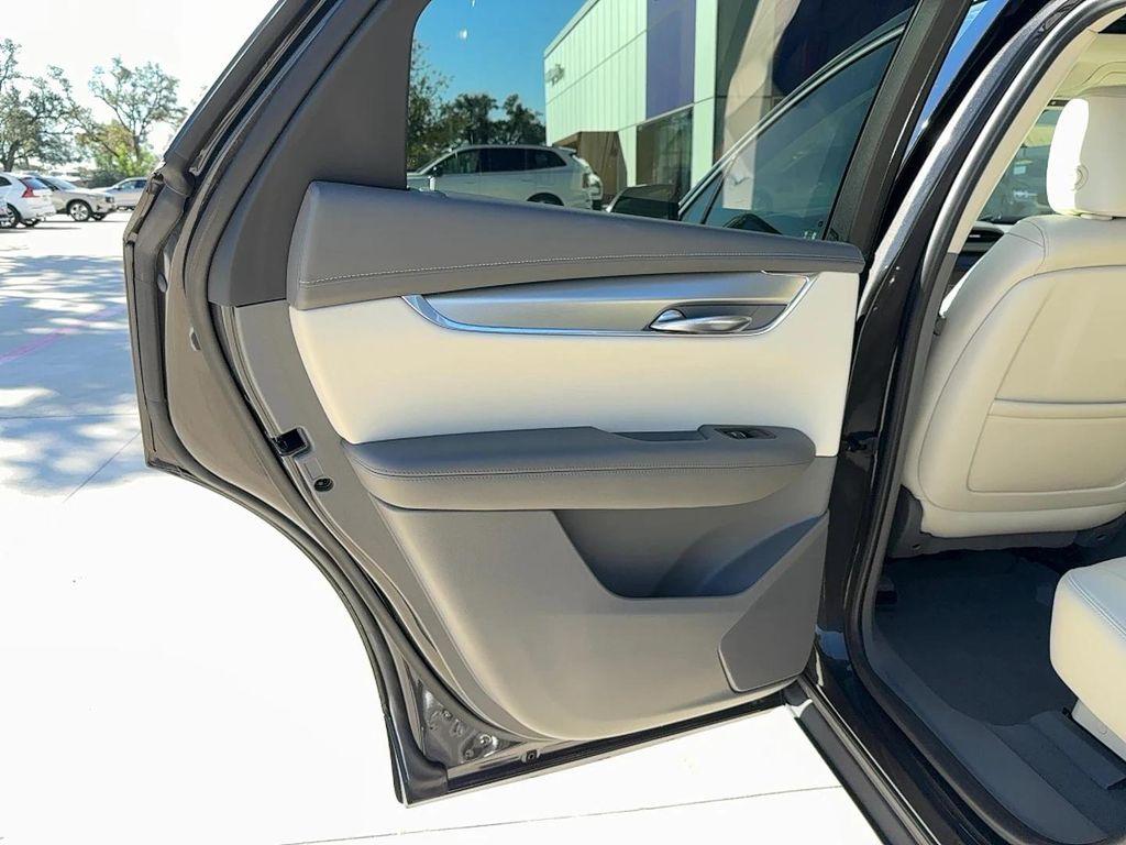 used 2019 Cadillac XT5 car, priced at $20,700