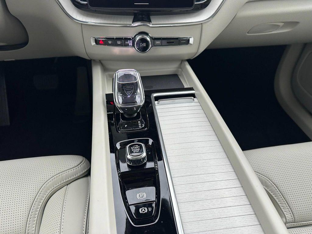 new 2026 Volvo XC60 car, priced at $72,285