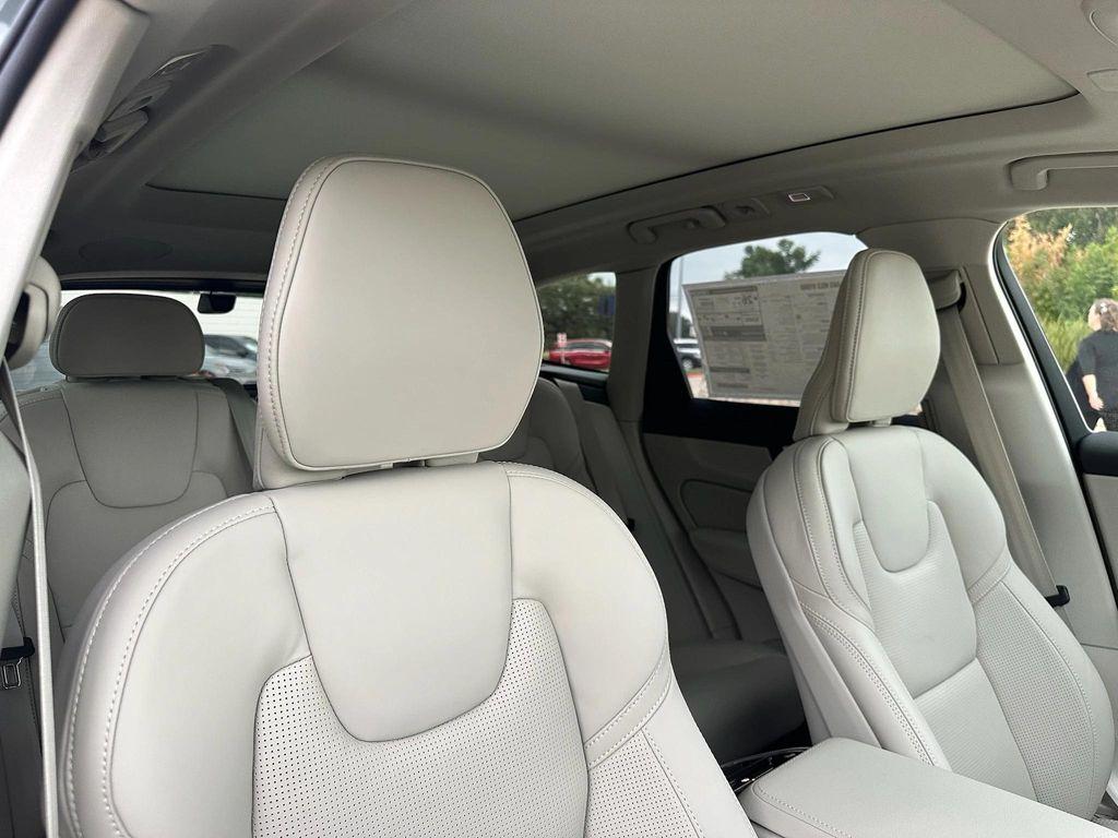 new 2026 Volvo XC60 car, priced at $72,285